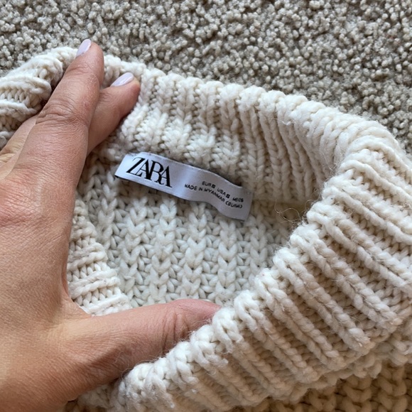 SOLD Zara Beige Chunky Knit Cropped Cardigan Sweater mohair small cream - Picture 5 of 5